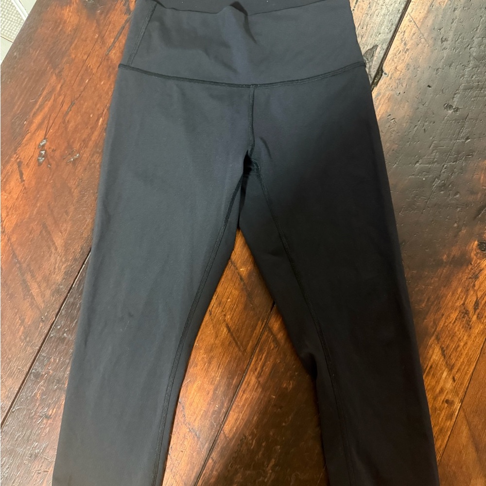 lululemon athletica Black capris - Picture 2 of 2